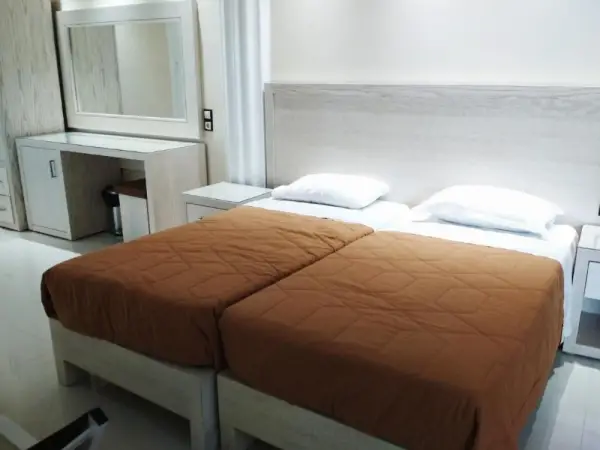 Mariana Hotel Main image